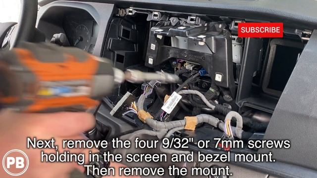 2020 - 2023+ Ford Transit Radio Removal смотреть онлайн