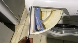 Стиральная машина ARISTON AVSF109