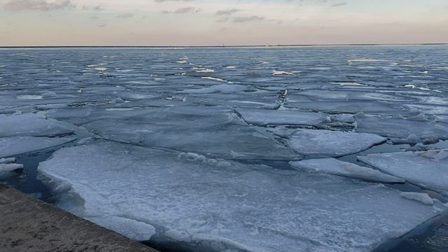 Озеро Мичиган 11-е марта 2019года смотреть онлайн