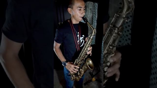 Por Debajo de la Mesa 🎷 смотреть онлайн