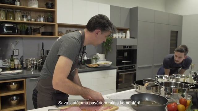 ??Gatavo Kopā Ar Mārtiņu Sirmo Latvijas Karbonādi, Kijevas Kotleti Un Vīnes šniceli!