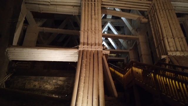 Wieliczka salt mine смотреть онлайн