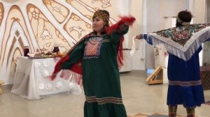 Танец, "Куренька " на традиционном празднике народов Югры