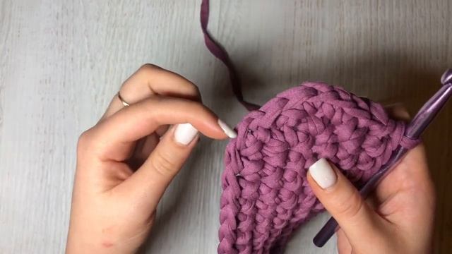Сумка из трикотажной пряжи узор шишечки смотреть онлайн