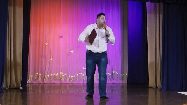 Оригинальное поздравление с 8 марта! Максим Ковалёв смотреть онлайн