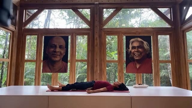 Clase De Hatha Yoga | Profesor Ekanath