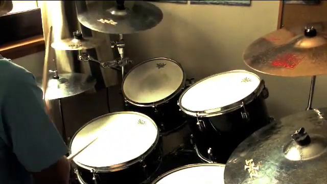 Song 2 - Blur (drum cover) смотреть онлайн