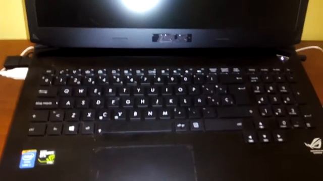 Apagado ASUS ROG G750JX смотреть онлайн