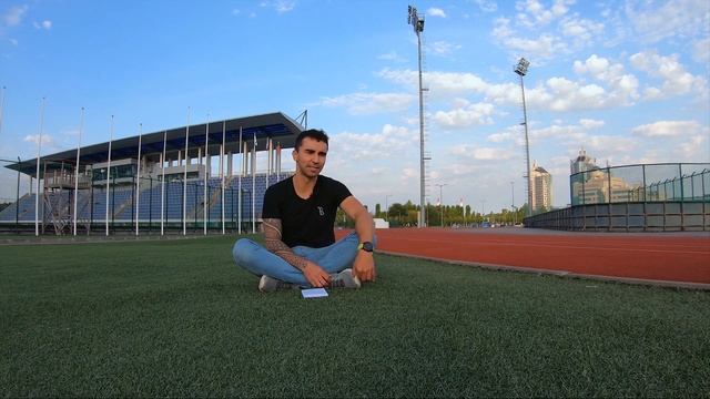 КАК ЛУЧШЕ НАЧАТЬ БЕГАТЬ. Руководство новичка. Моя история и советы смотреть онлайн