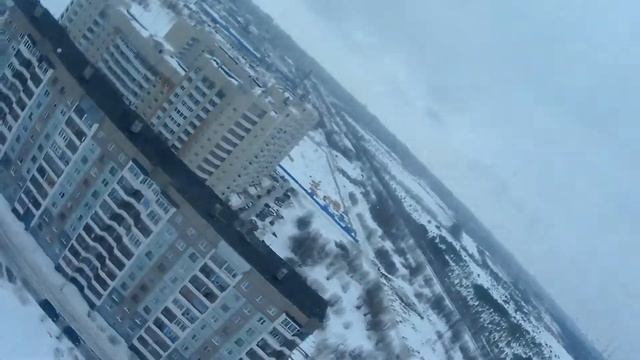 Полёт квадрокоптера V262 с камерой JVC GC XA1 (Осторожно, громкий звук!) смотреть онлайн