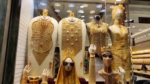 Cheapest Markets In Dubai for Shopping | Where to Shop & Save most in Dubai | Discounted Shopping смотреть онлайн