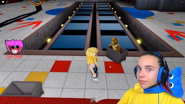 ПОБЕГ ОТ МАМЫ ДЛИННЫЕ НОГИ в ROBLOX! смотреть онлайн