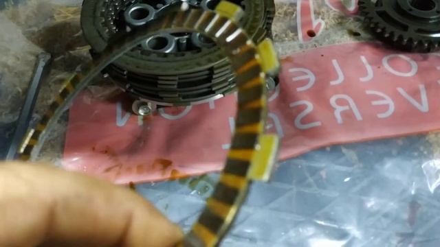 CBF 1000 Timing Chain And Clutches Replacement.