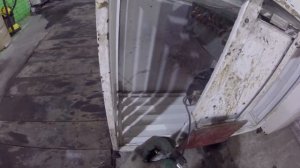 Ремонт холодильной витрины.  Устраняем шум (свист)