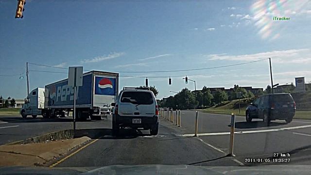 More tests on 1080P HD 30 FPS on Dash Camera displays the driving speed, GPS, and G-Force смотреть онлайн