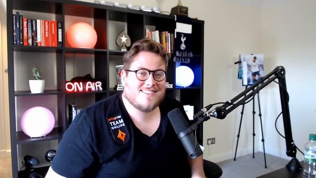 STEAM ROLLING THE THE FINAL TABLE!!! | PokerStaples Stream Highlights смотреть онлайн