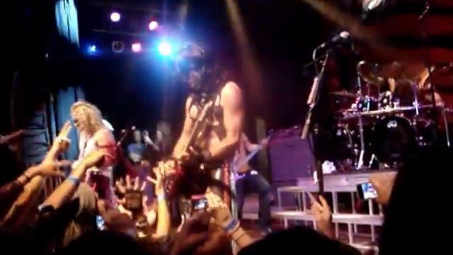 STEEL PANTHER WITH OZZY OSBOURNE BLACK SABBATH DRUMMER TOMMY CLUFETOS 5/23/2011 HOUSE OF BLUES смотреть онлайн