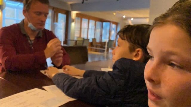 124. НАШ ВЫХОДНОЙ: БАССЕЙН И РЕСТОРАН. смотреть онлайн