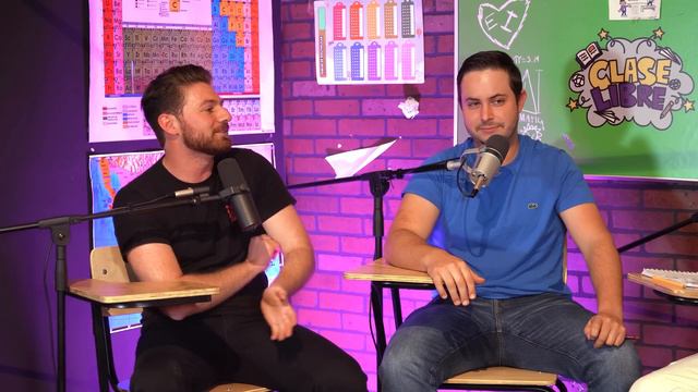 Travesuras PT2 | Me HICIERON la PEOR NOVATADA FT Don Silverio & Tu Tío Wicho | Clase Libre | Ep37 смотреть онлайн