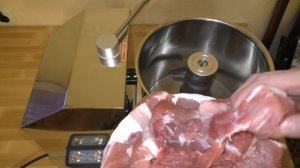 ОСТОРОЖНО - КУТТЕР!