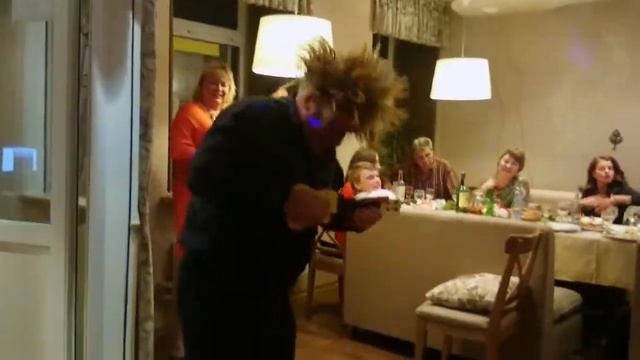 Ведущий на юбилей, Ведущая Юлия Ильина СПб смотреть онлайн