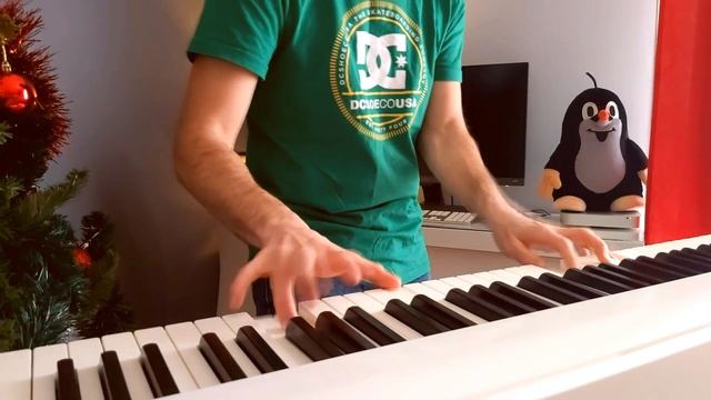 HNY Boogie-woogie Piano! V Lesu Rodilas Elochka! (Ben Toury)