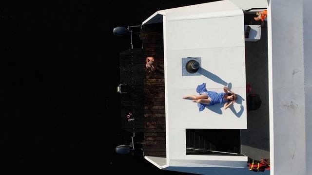 Dancing boat house смотреть онлайн