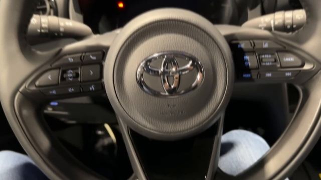 New TOYOTA YARIS CROSS 2023 - VISUAL REVIEW (exterior, interior, PRICE) Hybrid AWD-i смотреть онлайн