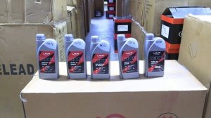 Масло для мотоциклов LAVR. Ассортимент в продаже.