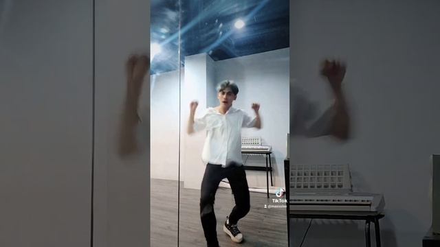 Groovy - Cravity Dance cover смотреть онлайн
