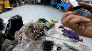 Ремонт рулевого редуктора Mitsubisi Pajero 2, подробная видео инструкция.