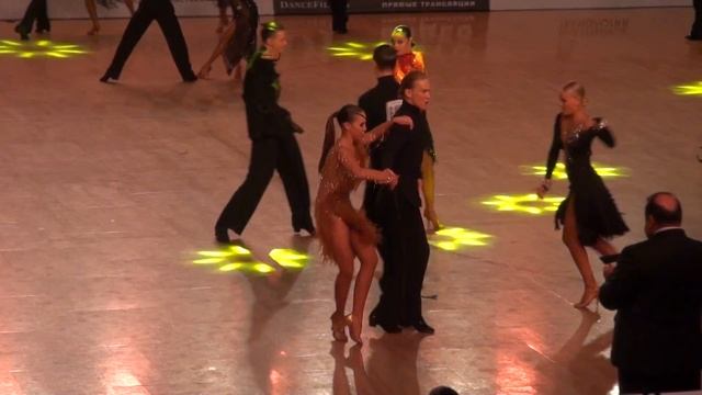 Любимов Андрей - Трауберг Анастасия Чемпионат РТС Молодежь-2 Латина 1/4 Ча-Ча смотреть онлайн