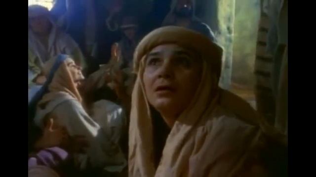 Опрос незнакомых людей в чат рулетке - что такое праздник Троица? смотреть онлайн