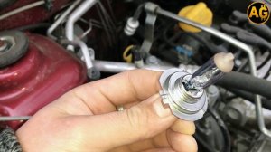 КАК САМОМУ ПОМЕНЯТЬ ЛАМПОЧКУ БЛИЖНЕГО СВЕТА НА РЕНО САНДЕРО 2? Замена ламп Рено Сандеро 2