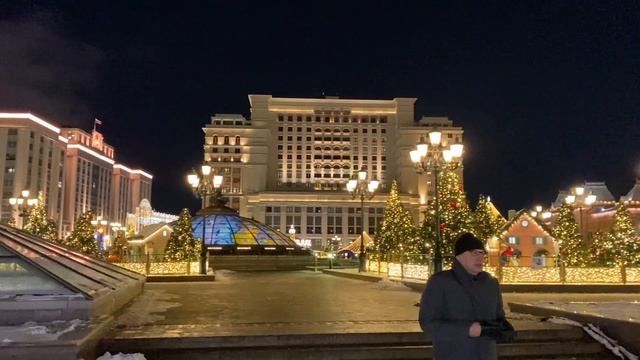Москва во время Новогодних каникул. смотреть онлайн
