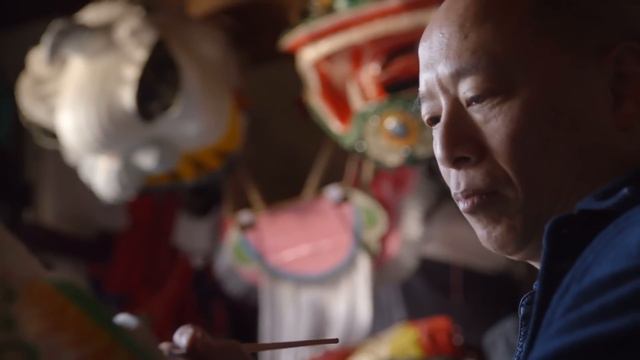Kei Lun Lion Dancers Find New Meaning in Ancient Steps | KQED Arts смотреть онлайн