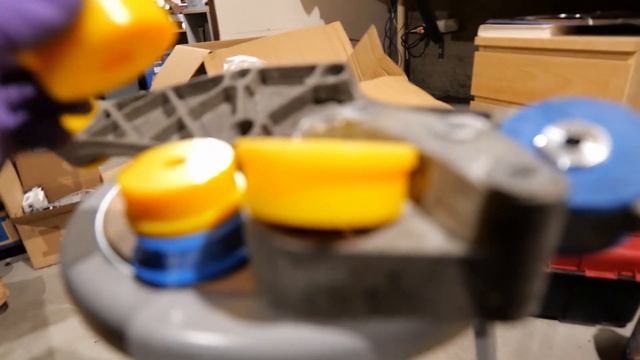 Poly Rear Diff Bushings on an Audi D2 S8 смотреть онлайн
