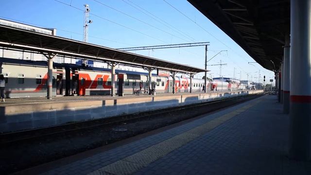 Московский вокзал 2022 | Смотрим на вокзал Нижнего Новгорода и его вечерне-летнее движение! смотреть онлайн