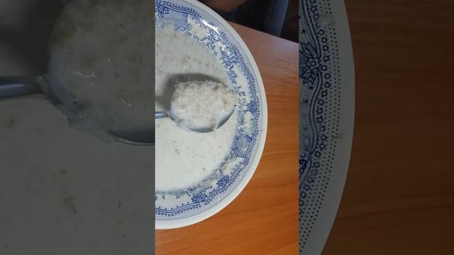 Жуки и личинки в каше "Ясно Солнышко#2" приятный завтрак) смотреть онлайн