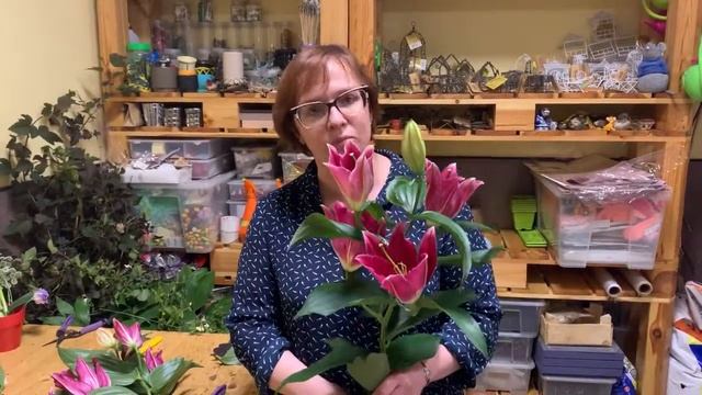 Букет с лилиями : кому дарить, когда дарить, зачем дарить и дарить ли вообще смотреть онлайн
