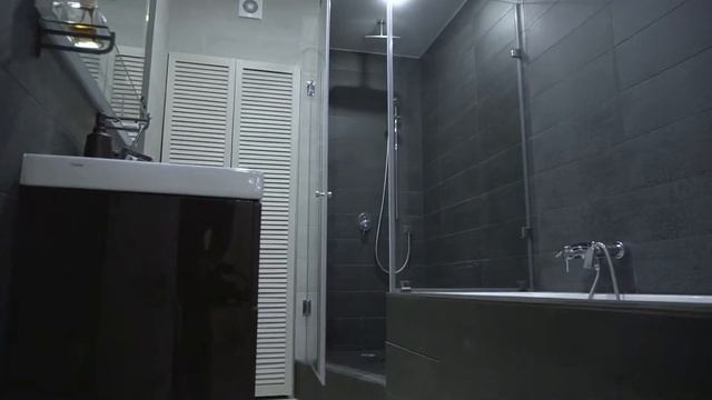 Видео-экскурсия по квартире в стиле эко хай-тек смотреть онлайн