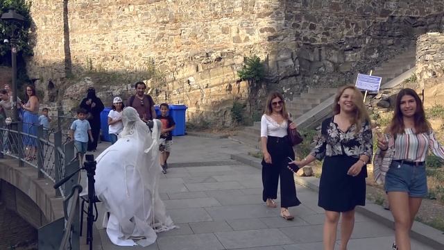 Three Head Skeleton Ghost Scary PRANK ? - AWESOME REACTIONS - Best of Just For Laughs смотреть онлайн