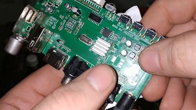 Не тыкайте в тюнер Т2 зарядки от телефонов смотреть онлайн