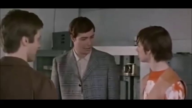 Возле этих окон (1973). Отрывок. смотреть онлайн