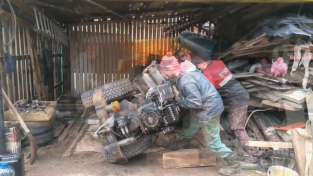 Гидробак Дорабатываем для устойчивой работы гидронасоса НШ- 14 на мини погрузчике ИСПЫТАНИЕ Часть18 смотреть онлайн