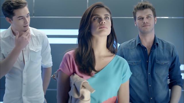 Kıvanç Tatlıtuğ & Sara Sampaio & Francisco Lachowski 2013 | Mavi смотреть онлайн