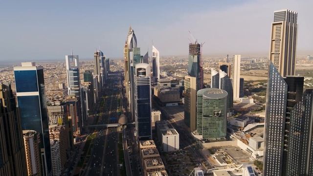 Захотев красивой жизни, девушка отправилась в Дубай, но когда её схватил мужик за волосы и потащил… смотреть онлайн