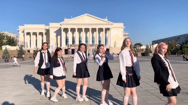 [K-POP IN PUBLIC | ONE TAKE] IVE 아이브 - LOVE DIVE ? by MOONLIGHT from RUSSIA смотреть онлайн