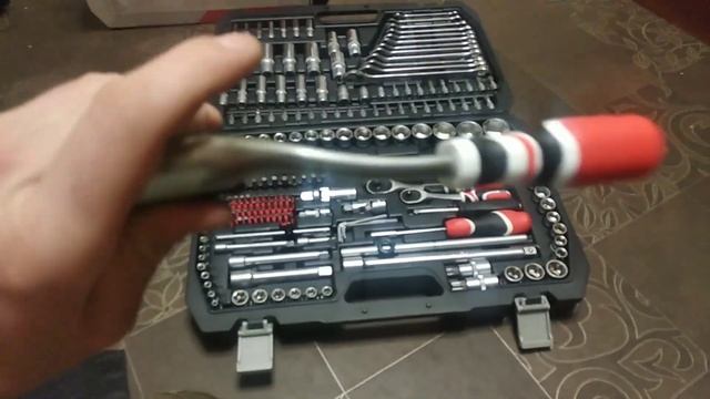 Не большой обзор инструмента.Yato yt38841(216 предметов) и Force dr4941 R-5 (94предмета) смотреть онлайн