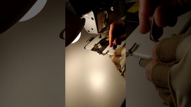 Pfaff 563 and zipper foot. смотреть онлайн